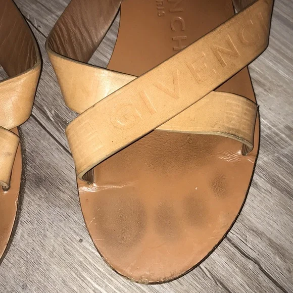 Givenchy straps tobacco flat sandals size 7